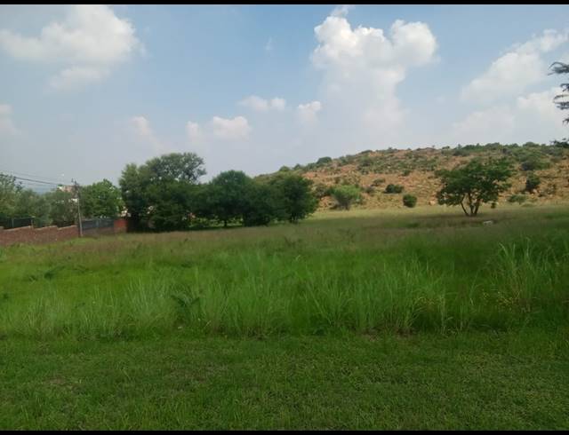 1,520M² VACANT LAND FOR SALE IN OVERKRUIN